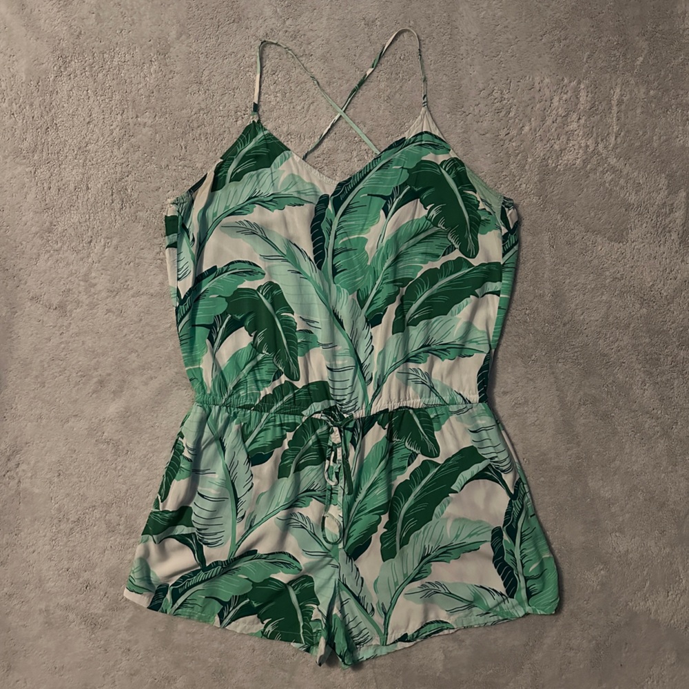 Old Navy Size L Palm Print Romper